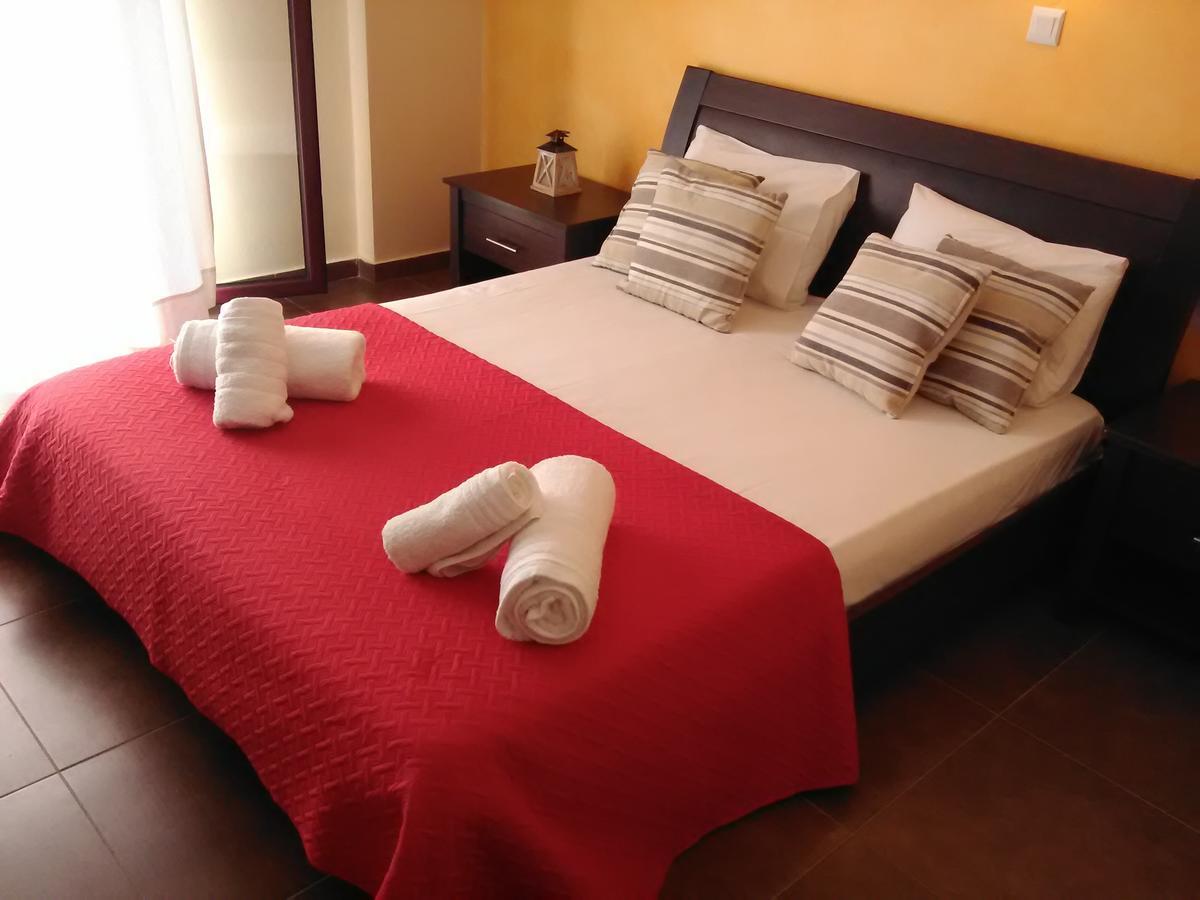 Mikros Gialos Apartments Exterior photo